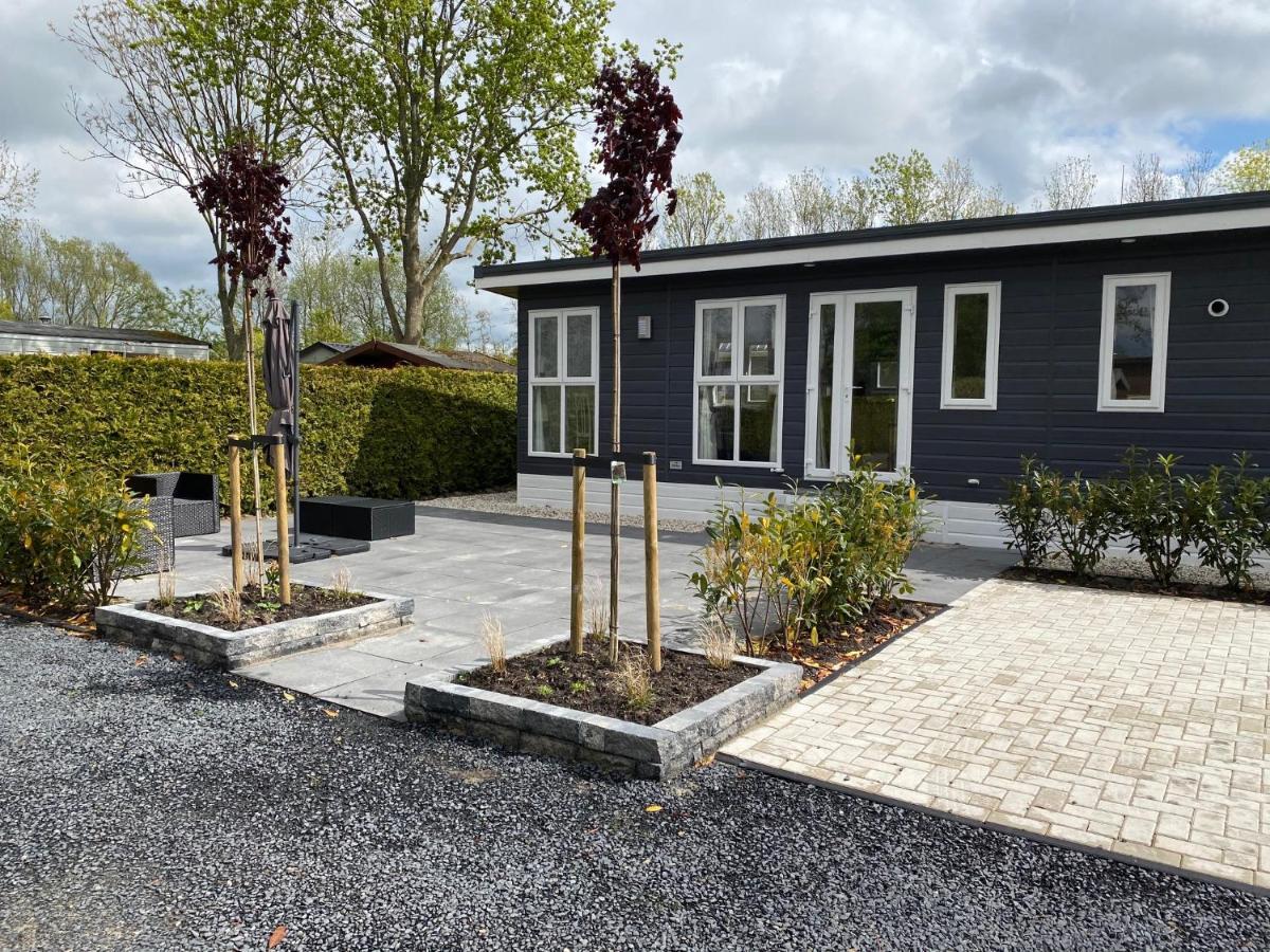 De Friese Wadden Hotel Tzummarum Exterior photo